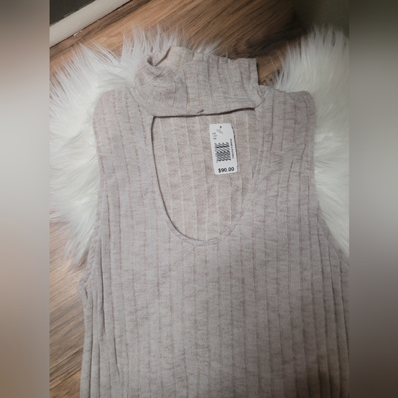 Audrey 3+1 Ribbed bodycon dress - Picture 2 of 3